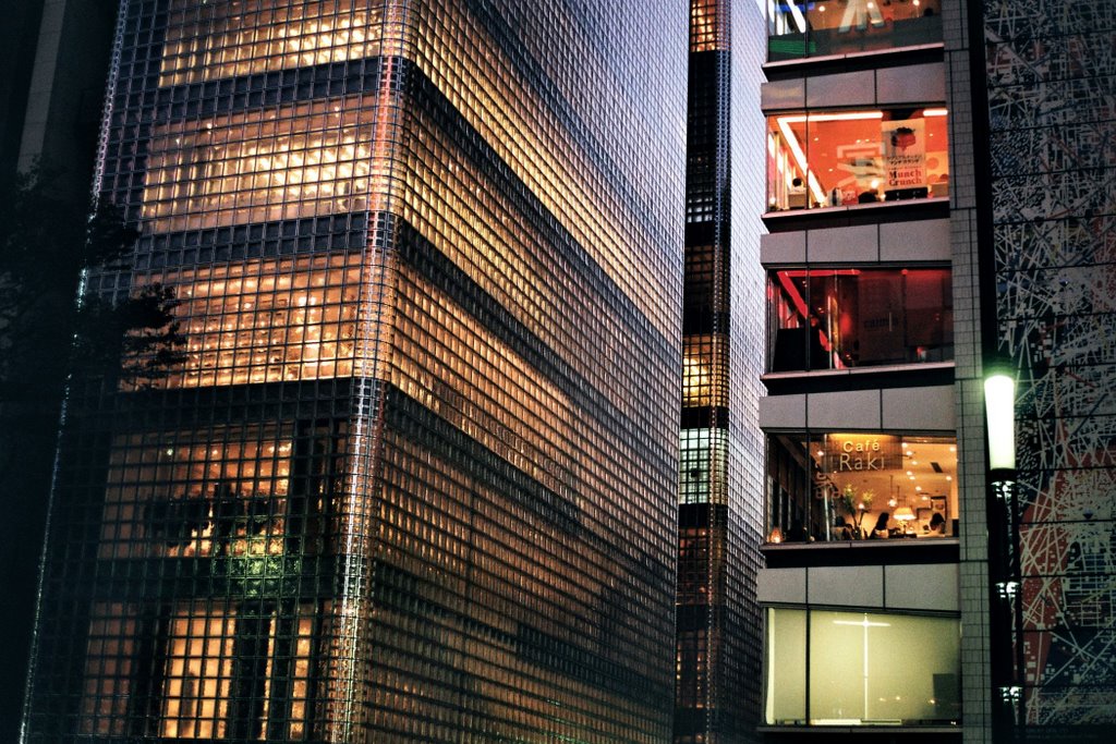 Maison Hermes - Tokyo - Renzo Piano by Bent Strand