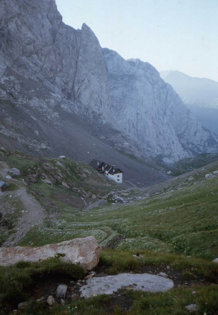 Alba da Passo Volaia sul Rif. Lambertenghi Romanin by ▬  Mauro Antonini ▬