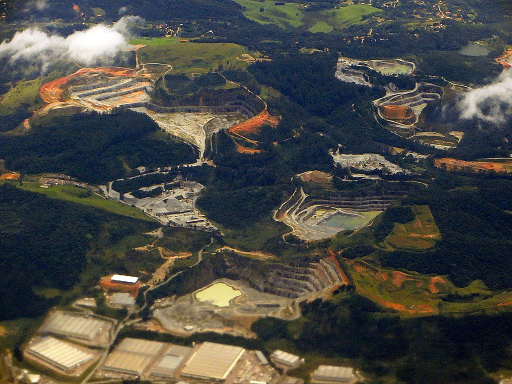 Mines of São Paulo by CarmelH