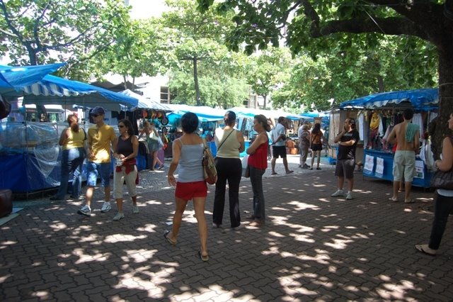 Feira Hippie de Ipanema www.feirahippieipanema.com by Ivan Jilek