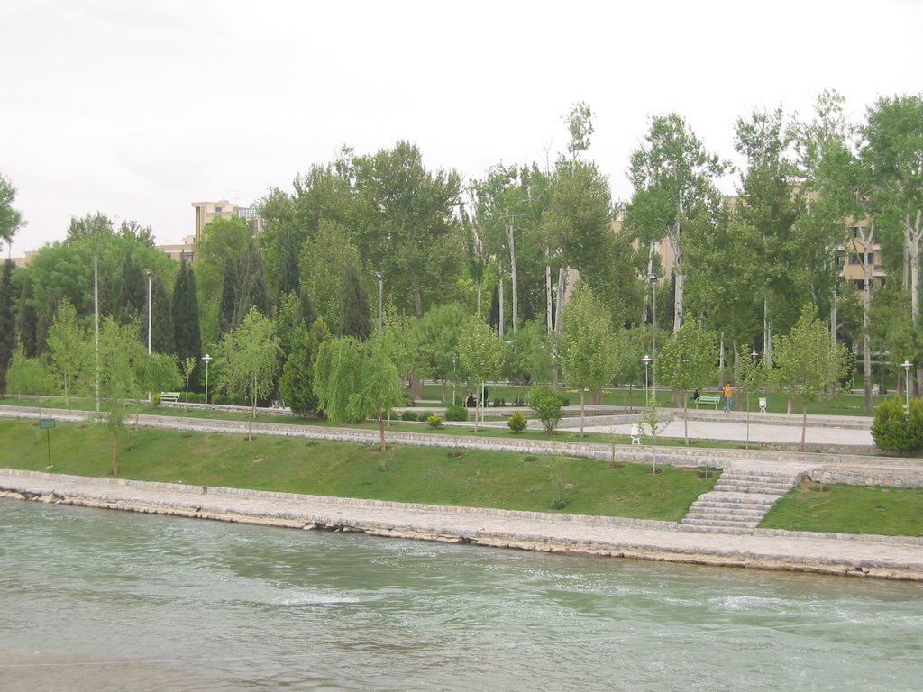 Isfahan, Iran by Fakhredin