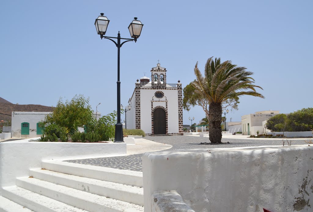 Guatiza - Parroquia del Santo Cristo de las Aguas by Tundrablu