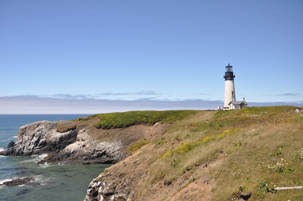 Yaquina Head lighthouse by MLB2