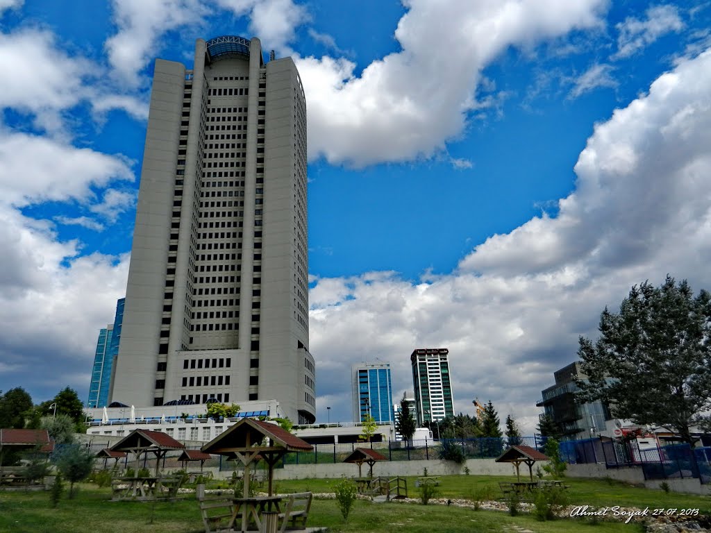 Halk Bankası Genel Müdürlüğü by Ahmet Soyak