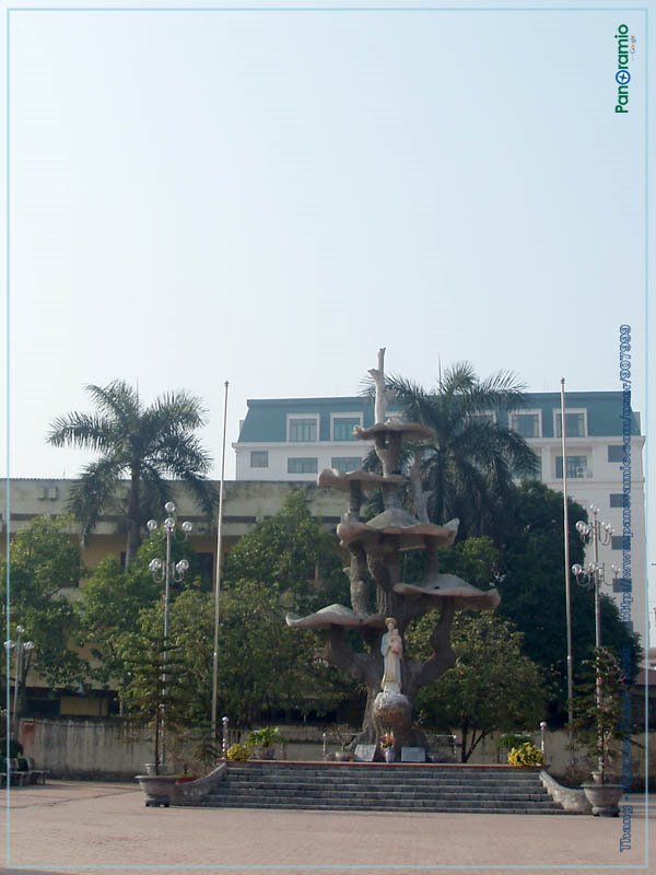 Nhà thờ - Hải Dương - Church by Vietnam - Paracels