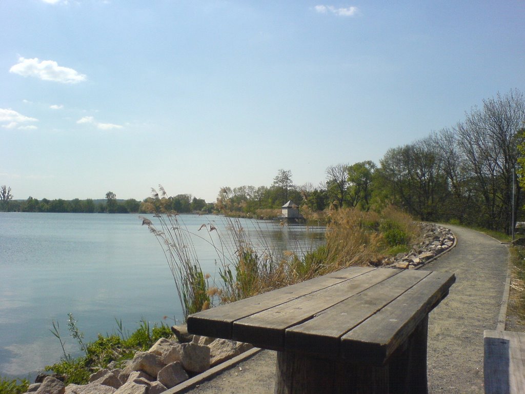 Blick auf Stausee von Sitzbank Nordost by fenris.kcf