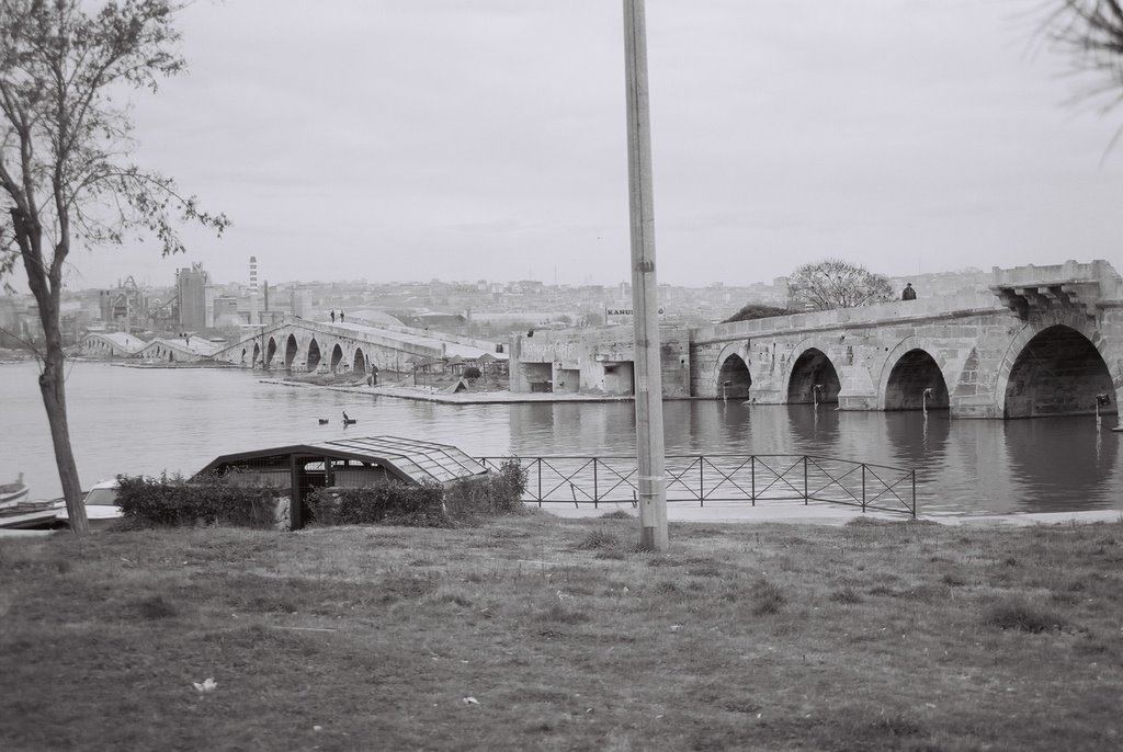 Büyükcekmece - historic Bridge by festivalkult.de