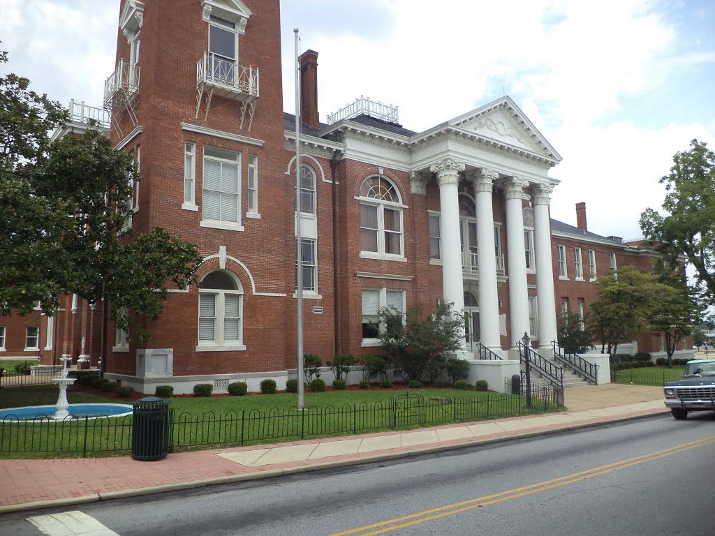 Decatur County Courthouse (SouthEast face) by mriveraz