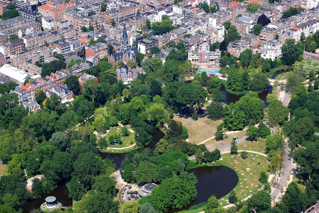 Flight Hilversum-Amsterdam-Hilversum by Hans J.S.C. Jongstra