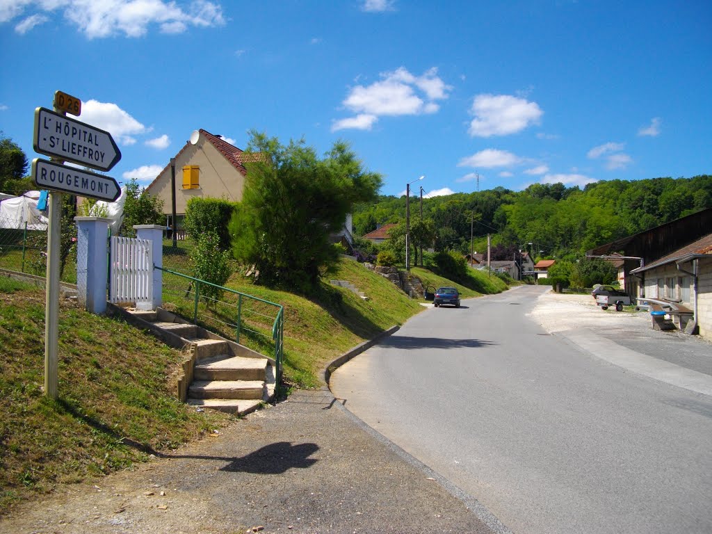 Rue Lionel de Moustier à Clerval by Claudius B.