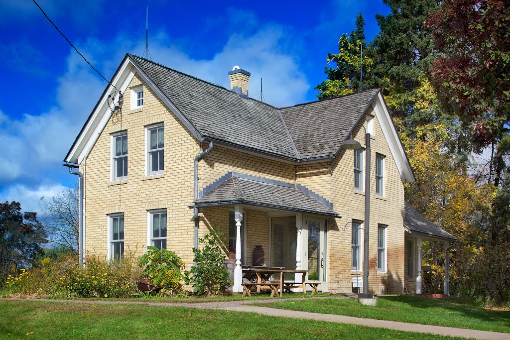 Minnesota’s Civic Legacy: Lepak/Larson Historic Farmhouse by Preservation Alliance of Minnesota