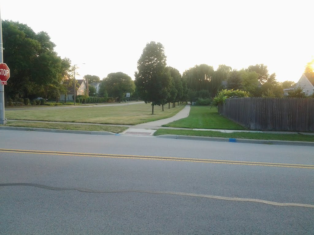 Sidewalk on the east end of the neighborhood by briancreilly89