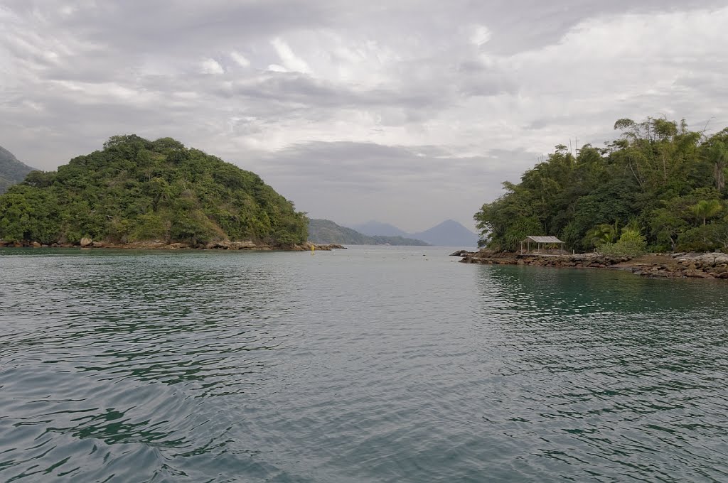 Lagoa Azul - Ilha Grande by vulpecula66