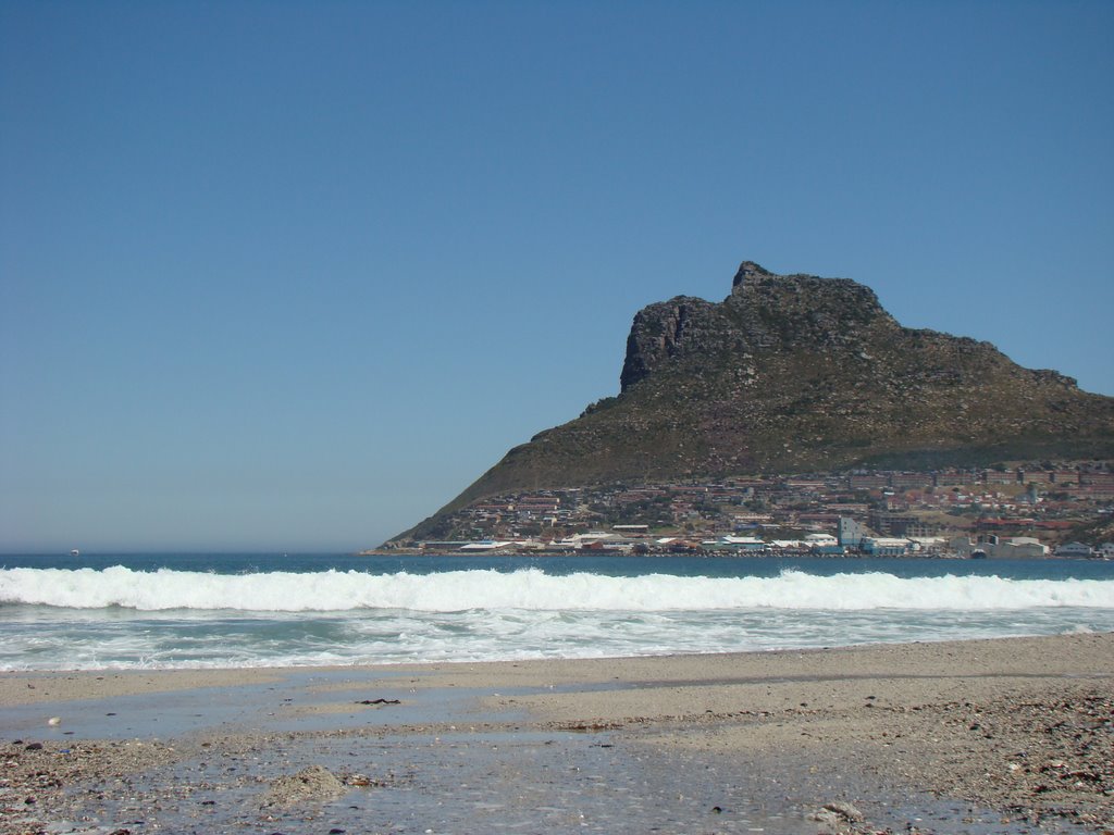 Hout Bay Horn from Beach by caraym