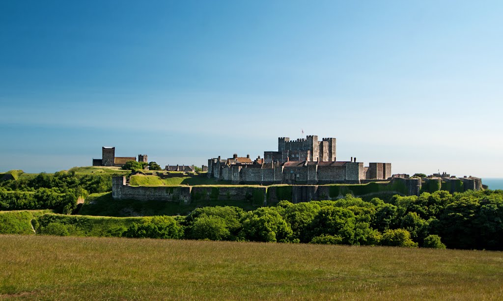 Dover Castle by Frank H. aus B.