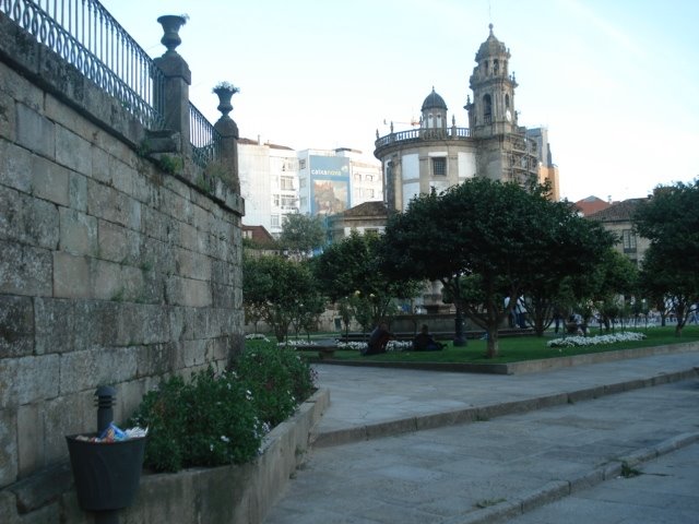 08/07 - Igreja da Peregrina ao fundo, Pontevedra, Galicia - ES by Moacyr Filgueira