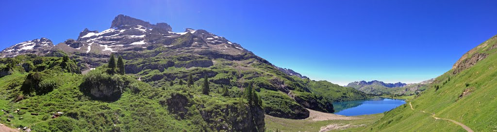 Panorama: Engstlensee, 200° (08/2013) by leandros.lu