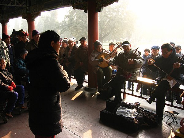 京剧票友 Peking Opera Fans by weizi_cn