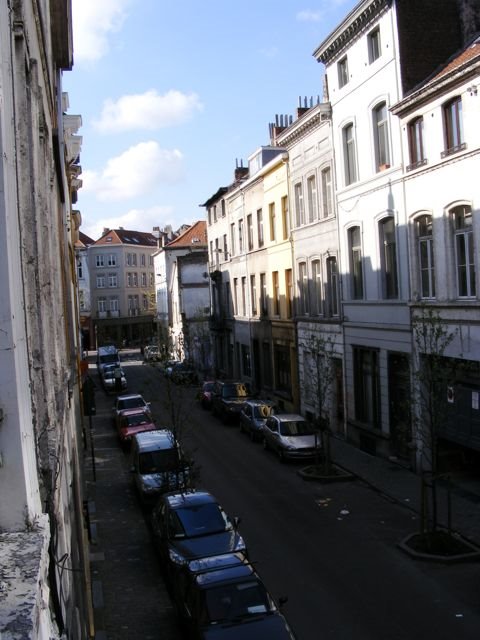 Rue Major Dubreucq view vers Chaussée de Wavre by callas