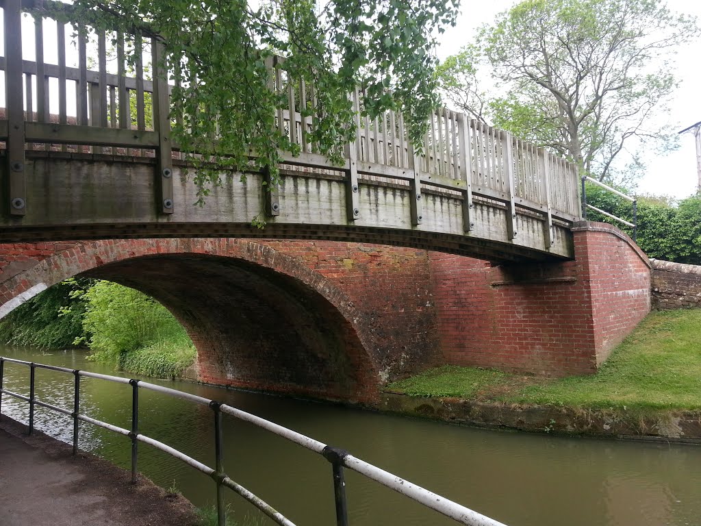 Foxton Turnover Bridge 60 Grand Union Canal Leicester Branch by quercusia