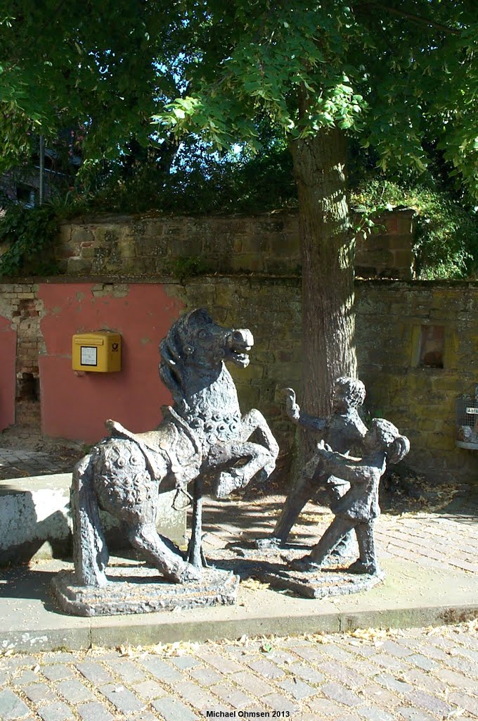 Skulpturengruppe am Reitschulplatz in Gleisweiler by Michael Ohmsen