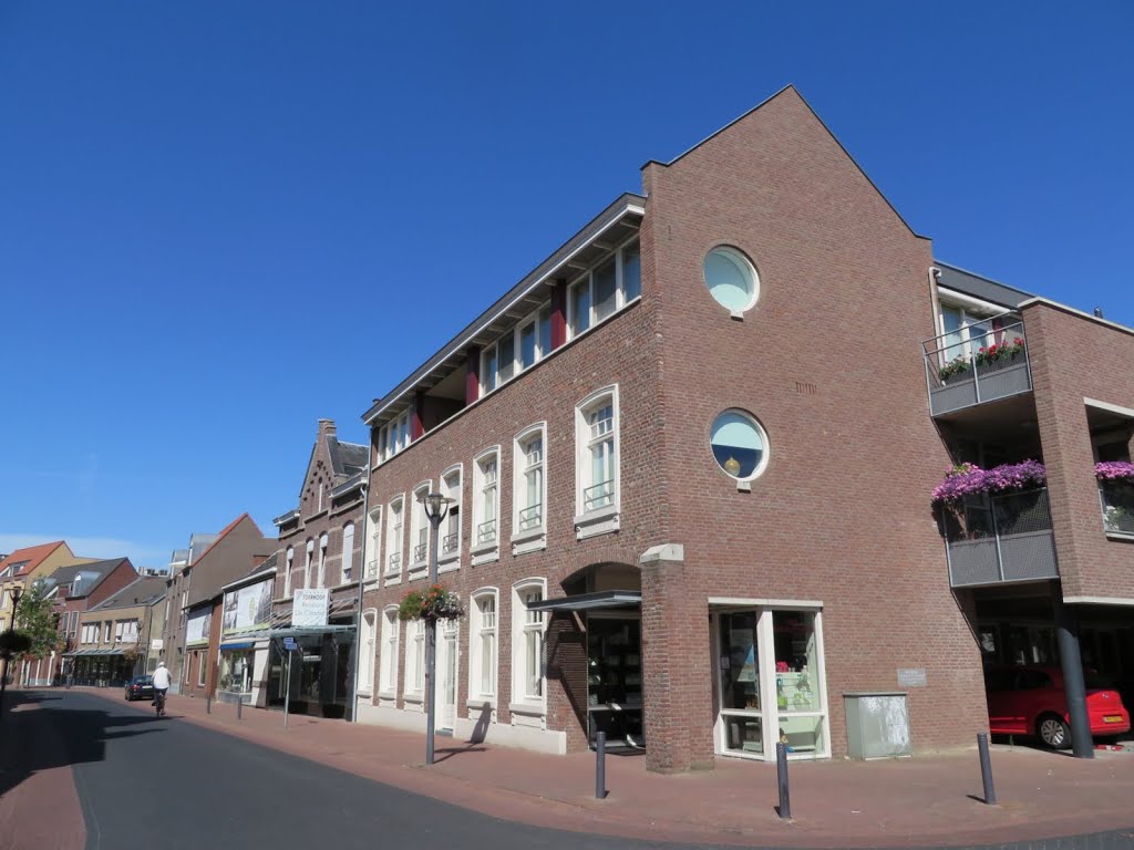 NL - Heythuysen - Dorpstraat by Danny Danckaert