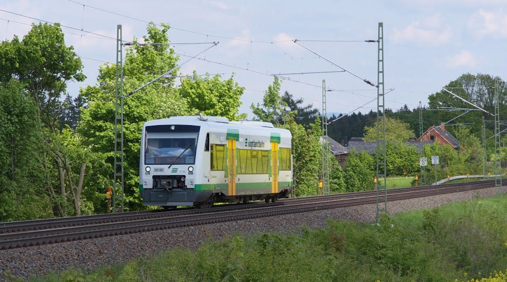 VT 54 der Vogtlandbahn von Zwickau nach Hof - 28.05.2013 by Erhard66802