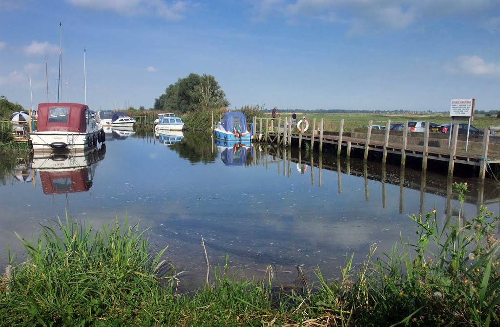 Hardley Staithe by jhr1uk