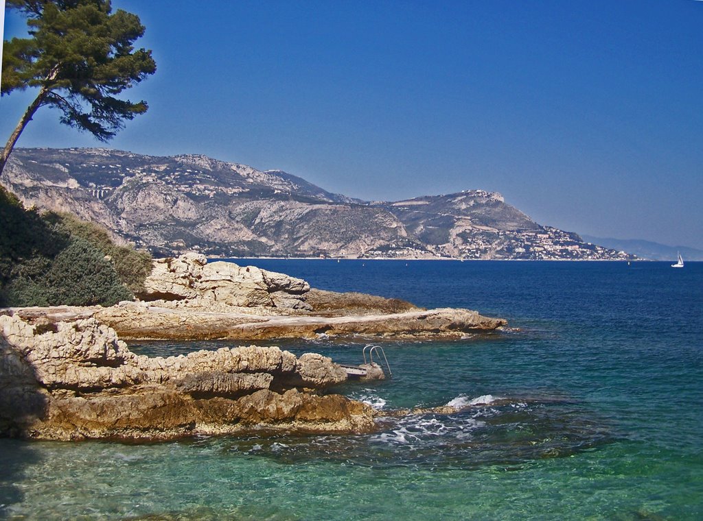 St Jean Cap Ferrat by Juliet Cullen