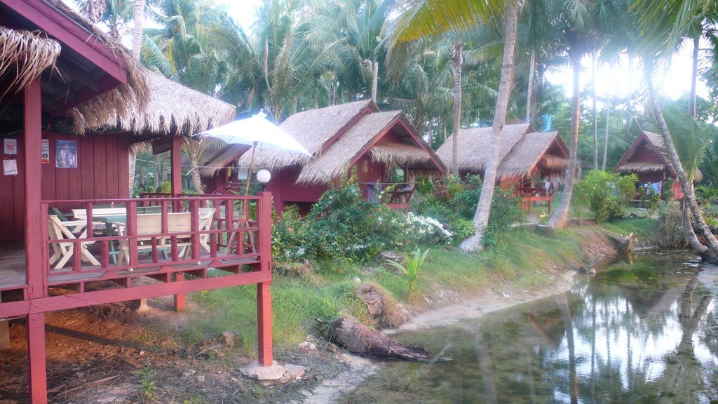 "Suchanaree Resort" Koh Mak by garethcrory