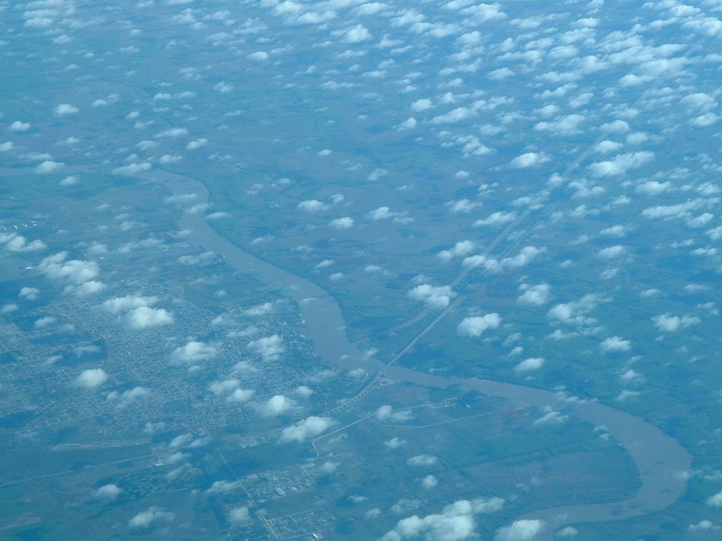 Puente Zarate Brazo Largo by Gustavo Basso