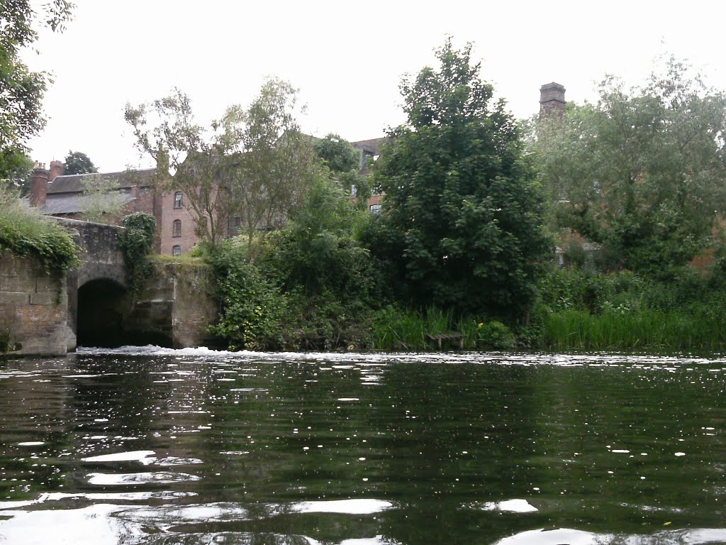 Rock Mill, Milverton, Warwick. by Meic W Caerdydd