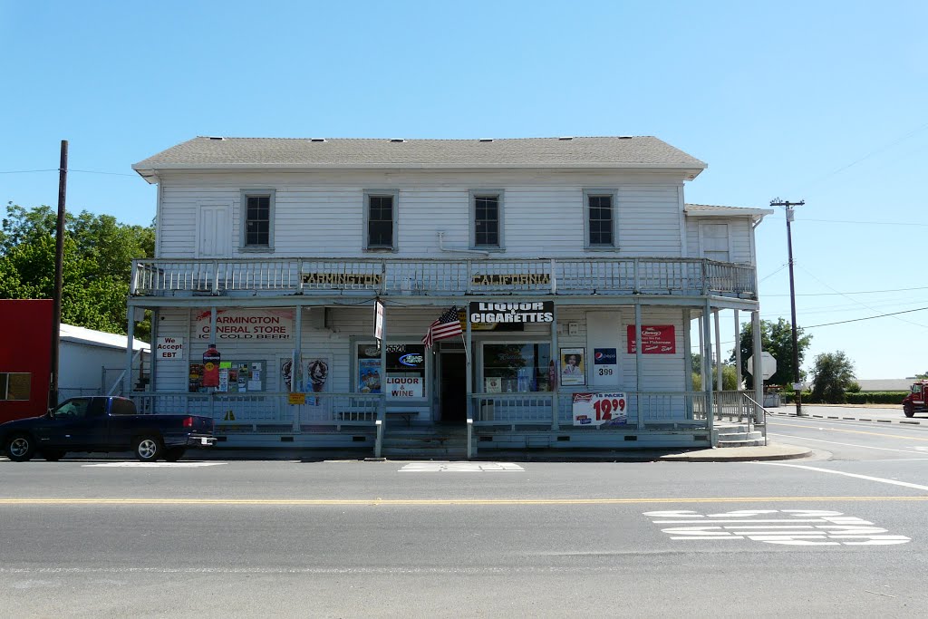 Downtown Farmington, Ca by foggie