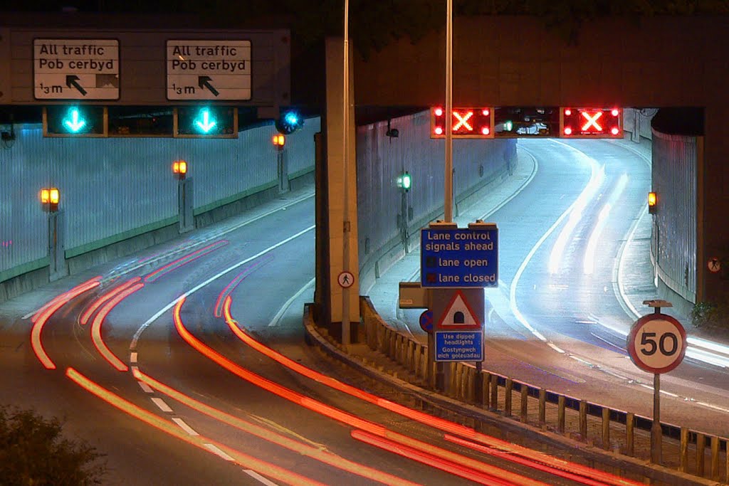 BUTETOWN TUNNEL, CARDIFF: AT NIGHT by Kelvin Sweet