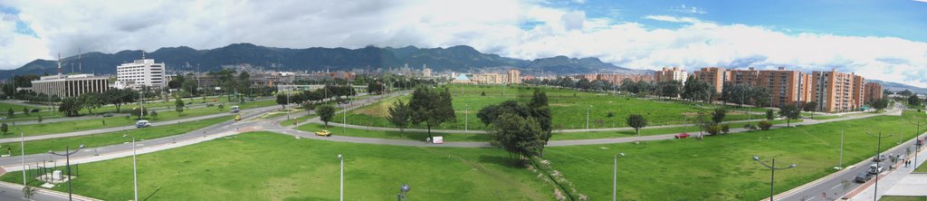 Bogota - Cerros de Bogota desde CC Gran Estacion by CiudadSalitreCopyRig…