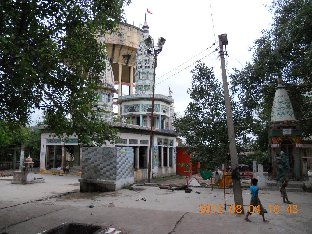 Madhi dai temple baberu banda uttar pradesh, india by rahuagra502