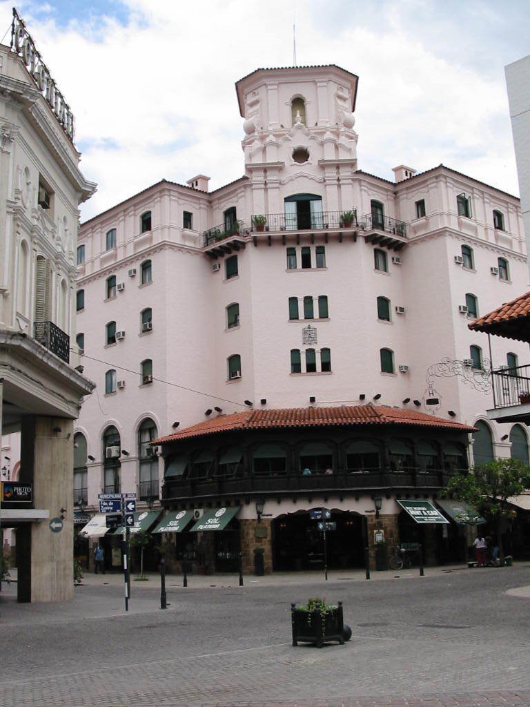 Salta Hotel - Oldest hotel in town by Fëarandir