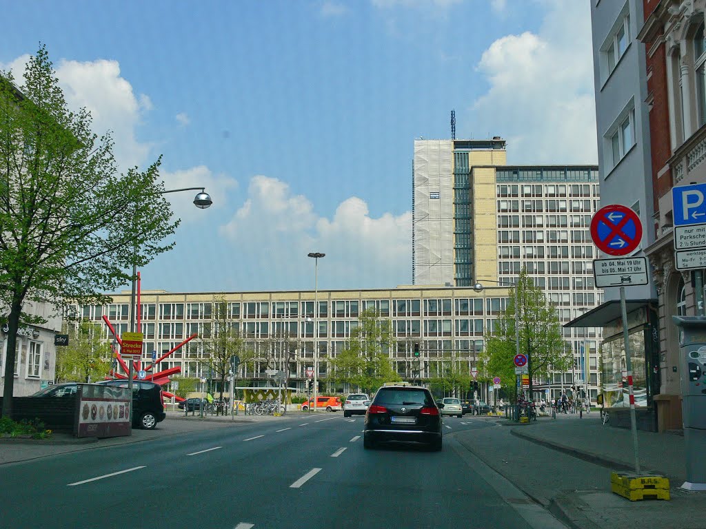 Königsworther Straße, Hanover, Germany by nenko70