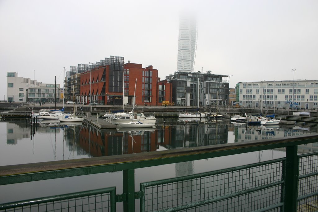 Bo01, Turning Torso in the background by Rene Jensen