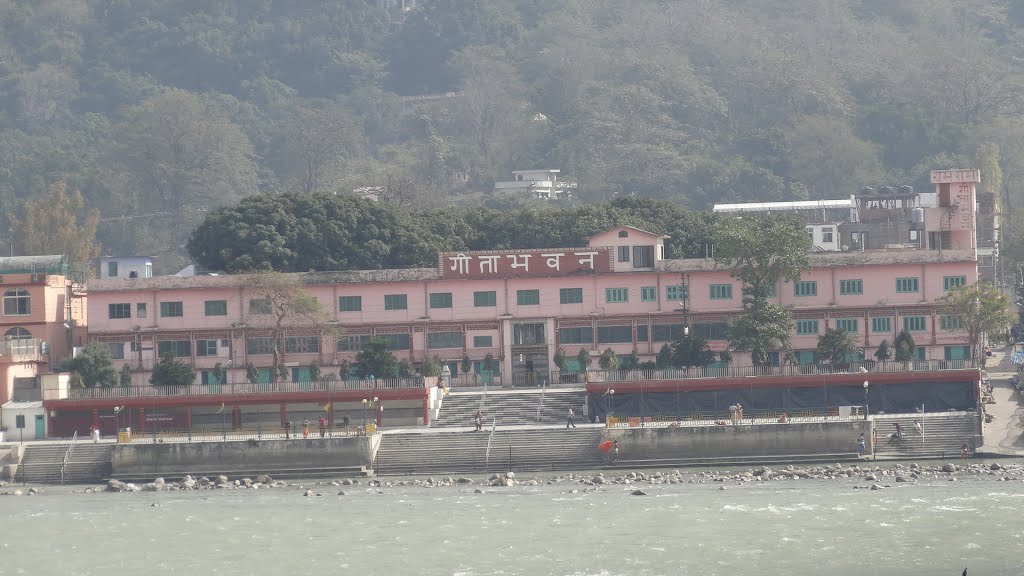 Geetha Bhavan View -Ganga River, Rishikesh- गंगा नदी, ऋषिकेश- ਗੰਗਾ ਦਰਿਆ, ਰਿਸ਼ੀਕੇਸ਼- கங்கை ஆறு,ரிஷிகேஷ்- గంగా నది, రిషికేశ్- গঙ্গা নদী, রিশিকেশ- ഗംഗാനദി,ഋഷികേഷ് رشیکش - گنگا ندی - ಗಂಗಾ ನದಿ ರಿಷಿಕೇಶ ગંગા નદી, ઋષિકેશ ଗଙ୍ଗା ନଦୀ, ଋଷିକେଶ୍ 8833 by dhanasekarangm