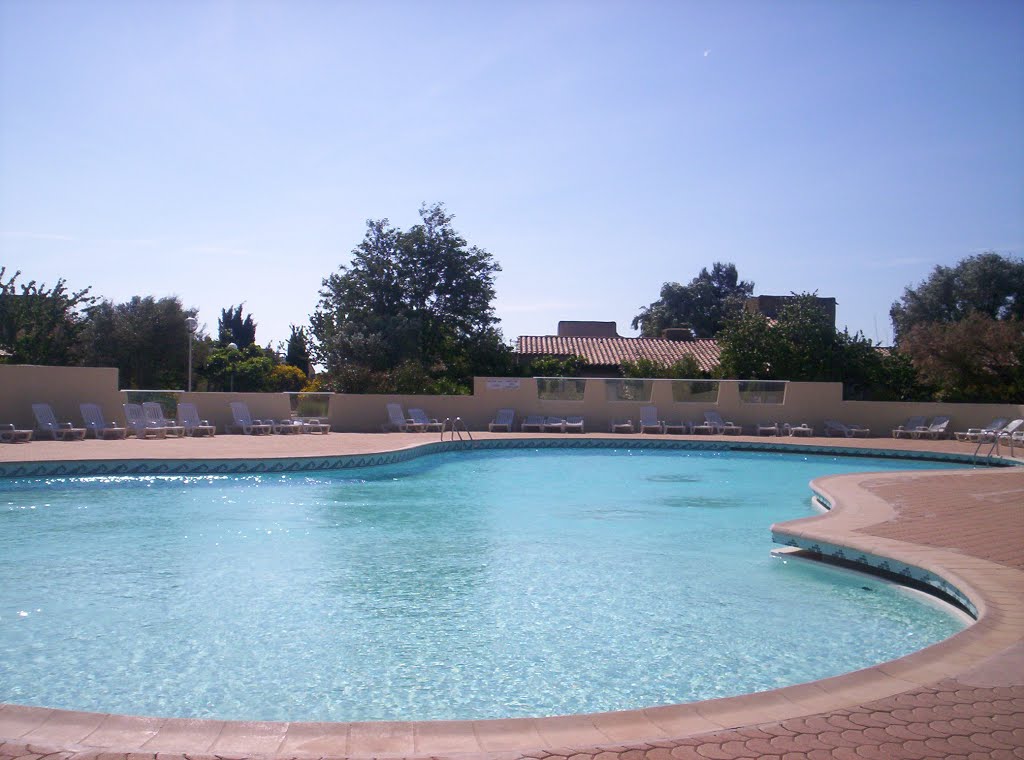 Belle piscine village de vacances cap d agde by Salomon BARZILAI & Jerome IBY