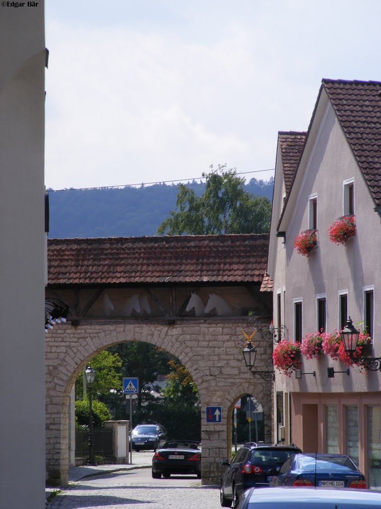 Tor in Berching by Edgar Bär