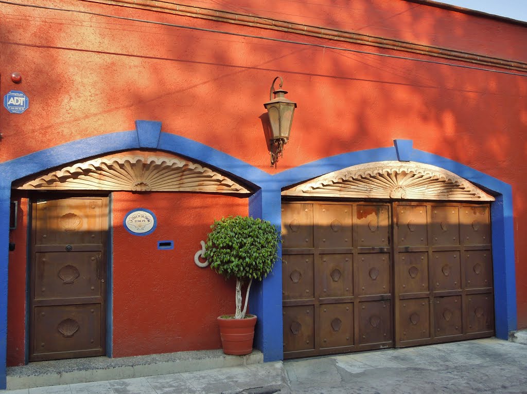 Casa de las Conchas - Avenida Francisco Sosa - Quartier de Coyoacan - Mexico City (Mexique) by Naru Kenji