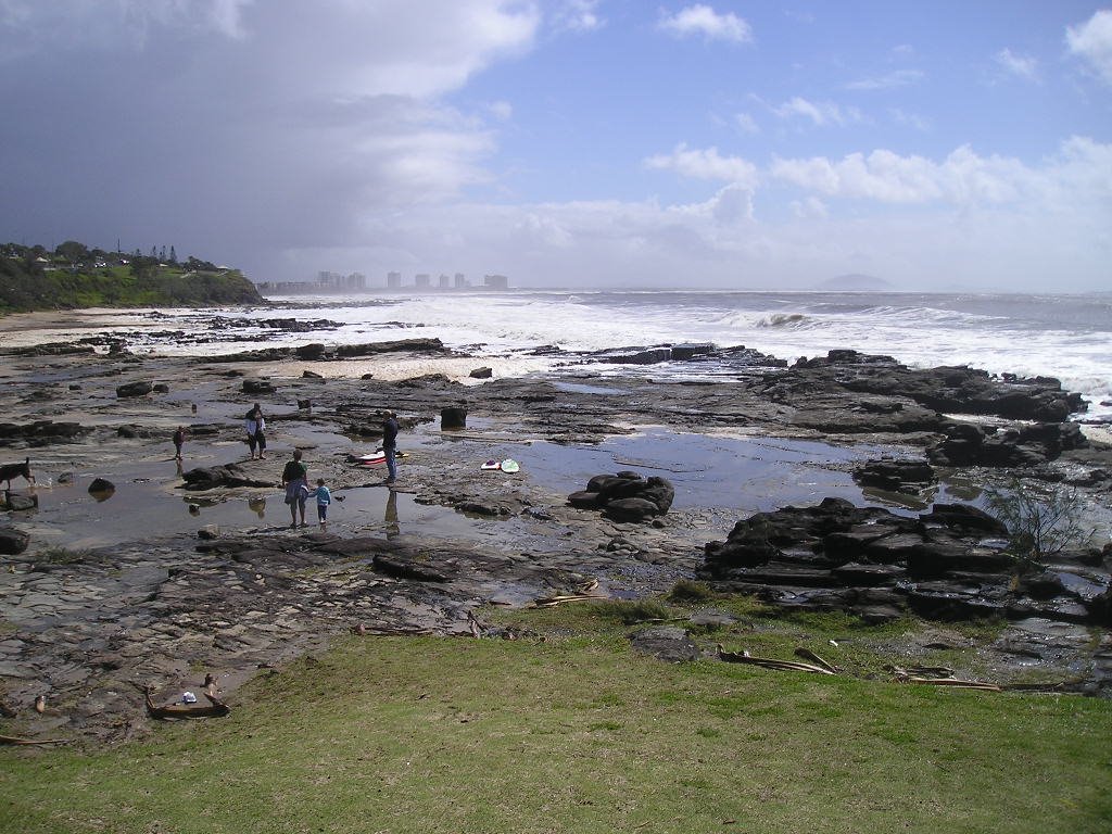 Winter Storm whips up big seas off Sunshine Coast by ozincq