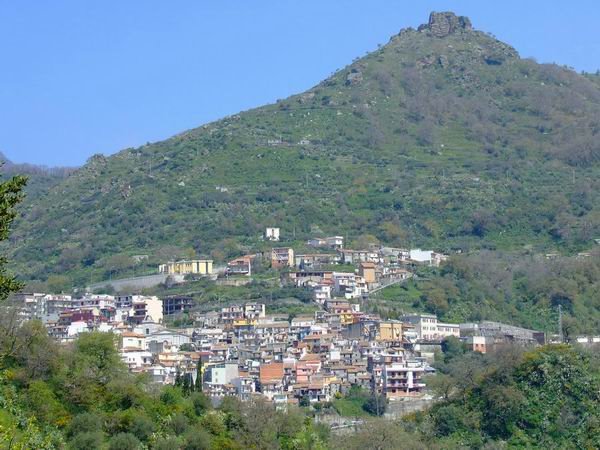 Panorama Antillo by Taoetna