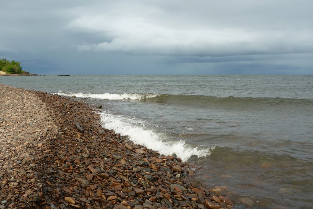 Lake Superior at the Lester River by Jeff Gunderson