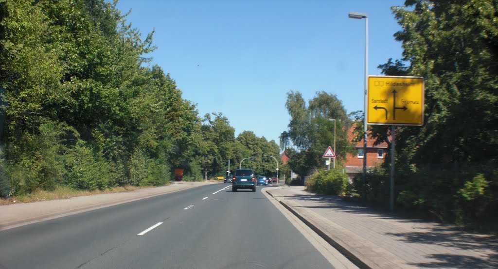 Burgstemmen - Ortsdurchfahrt by Calenberger