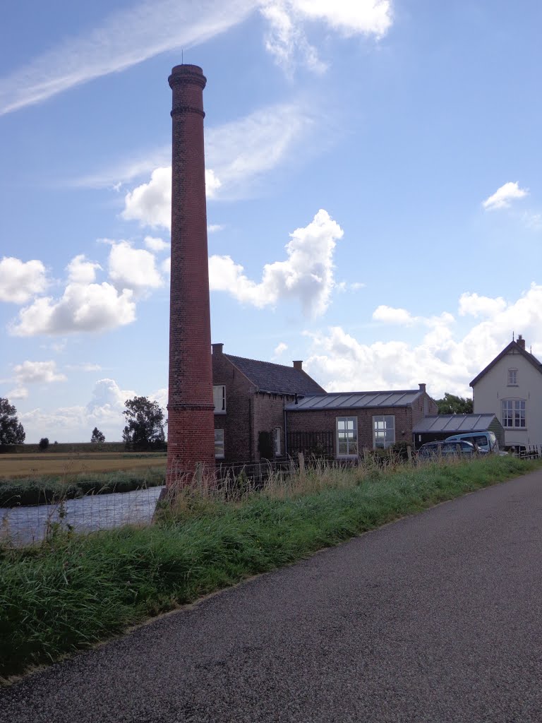 Oud Pompgemaal aan Schelphoekseweg Poortvliet by © rdnjc