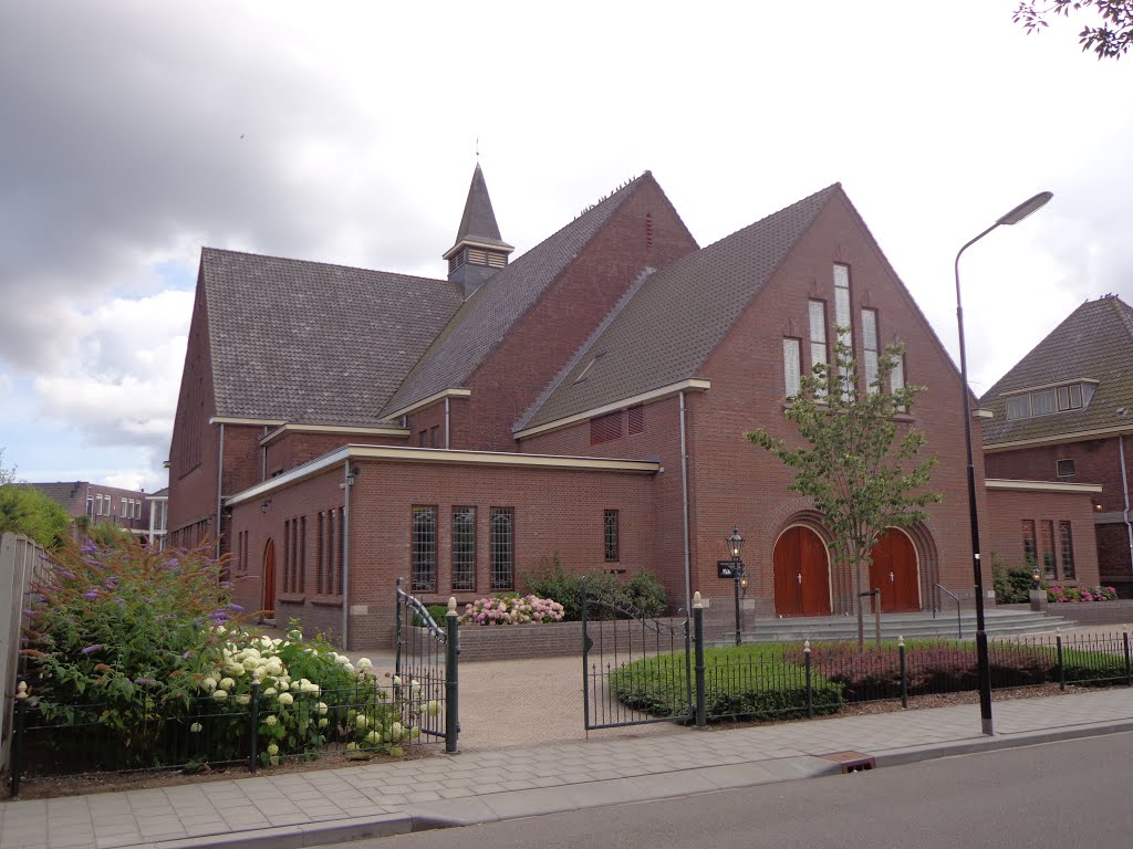 Kerk Gereformeerde Gemeente Krabbendijke by © rdnjc