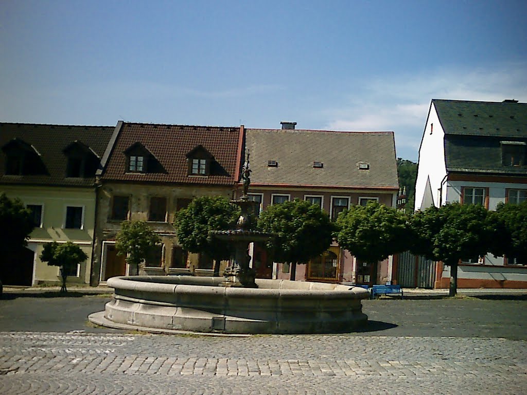 Fontána na námestí TGM v Hodkoviciach nad Mohelkou / Fountain on the square TGM in Hodkoviciach Mohelkou by Denis Ondriškovič